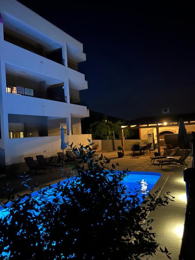 Villa Apartments Aa 1 Trogir Exterior photo